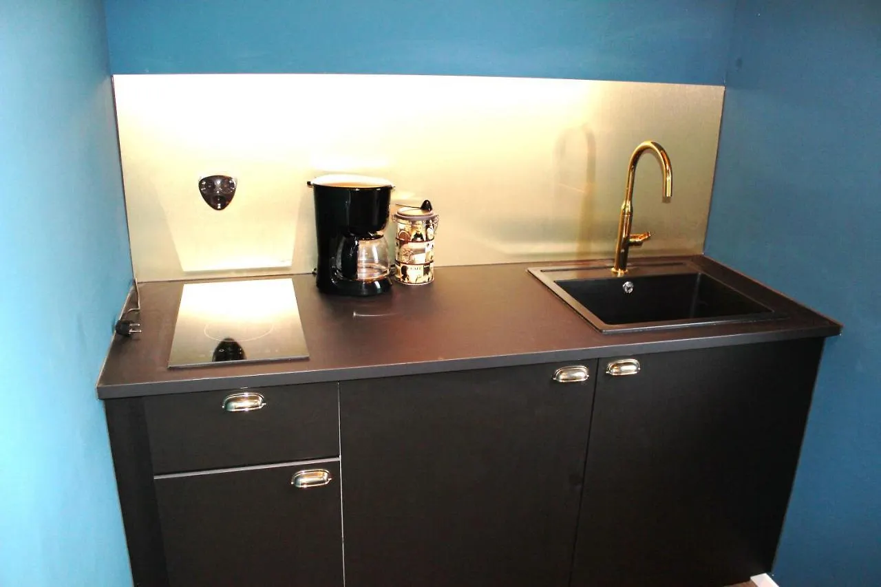 A-Partment • Urban Living • Koeln - Ehrenfeld Apartment Germany